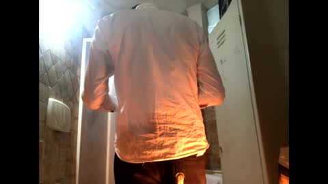 Snapshot of vinmin90 chatting on February 9, 11:46 pm Zenith online show from February 9, 11:46 pm