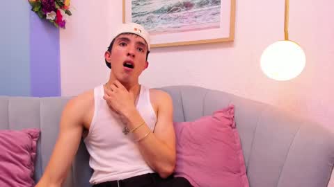 vinniematte online show from February 12, 3:51 am