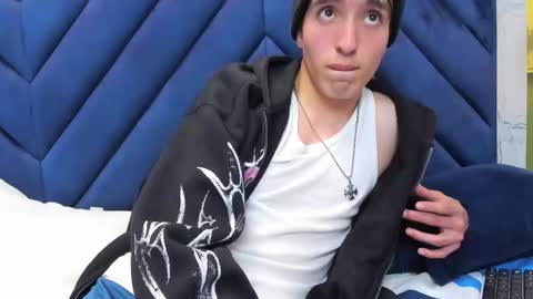 vinniematte online show from March 2, 11:07 am