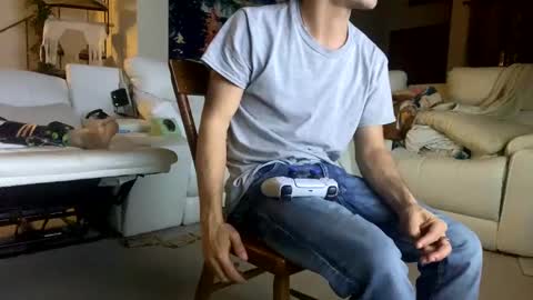 Snapshot of vinsmoke_sanji2020 chatting on January 1, 3:23 am Sanji online show from January 1, 3:23 am