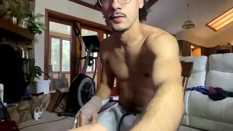 Snapshot of vinsmoke_sanji2020 chatting on March 3, 10:52 pm Sanji online show from March 3, 10:52 pm