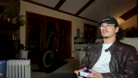 Snapshot of vinsmoke_sanji2020 chatting on March 11, 3:48 am Sanji online show from March 11, 3:48 am