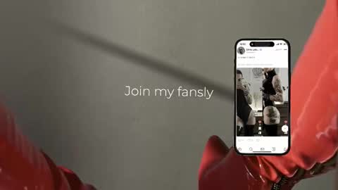 Diva Silvia online show from December 15, 4:11 pm