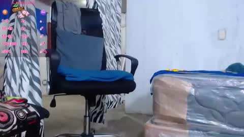 Snapshot of vinzent_lafed_ chatting on March 4, 10:54 am vinzent_lafed_ online show from March 4, 10:54 am