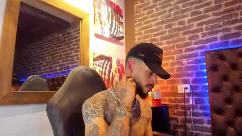 ---Vinzen--- online show from November 20, 5:07 am