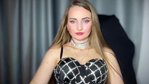 Funny  girl online show from December 17, 10:43 pm