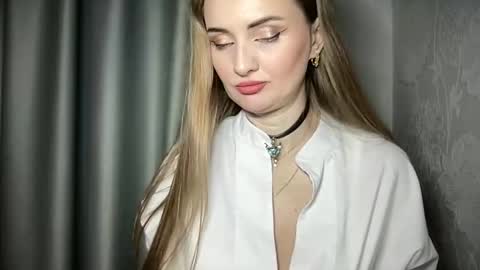 Funny  girl online show from December 29, 7:00 pm