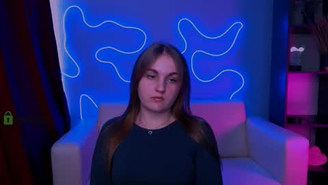 Snapshot of viola_bah chatting on March 23, 11:25 am Vi online show from March 23, 11:25 am