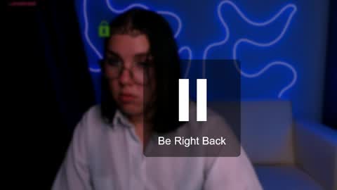 Snapshot of viola_bah chatting on April 1, 4:04 pm Vi online show from April 1, 4:04 pm