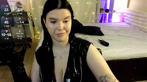 Snapshot of viola_bunny chatting on September 10, 4:18 pm Viola Bunny online show from September 10, 4:18 pm