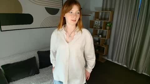 Snapshot of viola_larson chatting on March 20, 3:50 pm Viola but friends call me Sisi online show from March 20, 3:50 pm
