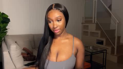 Snapshot of violet6xft chatting on October 19, 11:22 am Fantasy Black Girl online show from October 19, 11:22 am