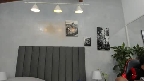 Snapshot of violet_and_myers chatting on September 26, 11:20 pm Violet and Myers online show from September 26, 11:20 pm