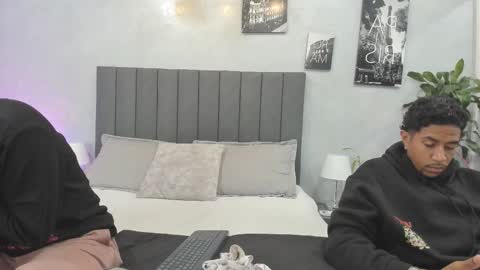 Snapshot of violet_and_myers chatting on September 29, 11:26 am Violet and Myers online show from September 29, 11:26 am