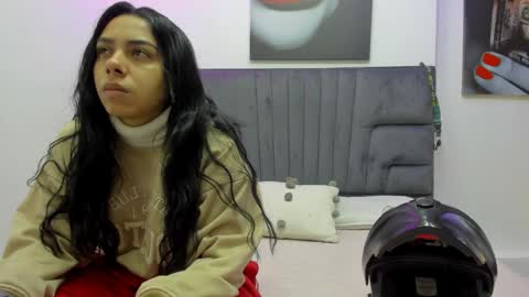 Snapshot of violet_and_myers chatting on October 10, 11:31 am Violet and Myers online show from October 10, 11:31 am