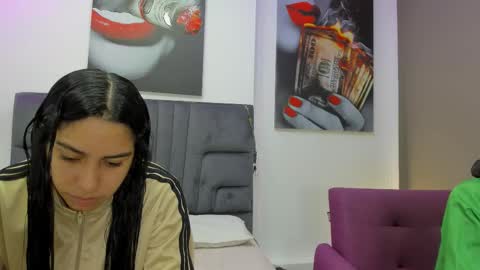 Snapshot of violet_and_myers chatting on October 11, 11:42 am Violet and Myers online show from October 11, 11:42 am