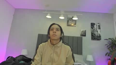 Snapshot of violet_and_myers chatting on October 17, 11:35 am Violet and Myers online show from October 17, 11:35 am