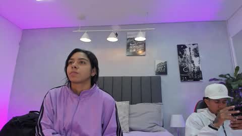 Snapshot of violet_and_myers chatting on October 24, 11:17 am Violet and Myers online show from October 24, 11:17 am