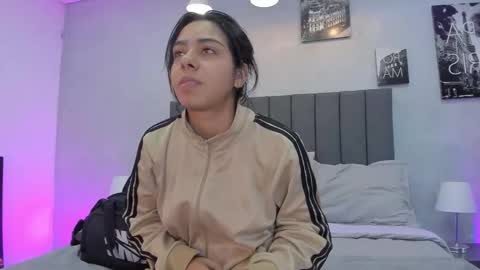 Snapshot of violet_and_myers chatting on October 30, 11:11 am Violet and Myers online show from October 30, 11:11 am