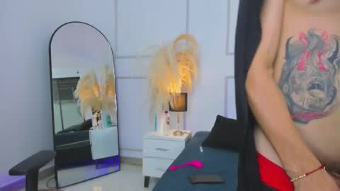 Violet and Paul online show from October 17, 3:42 am