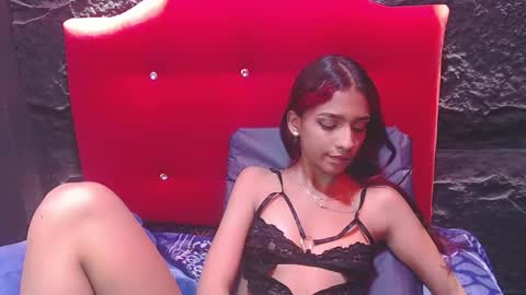 Snapshot of violet_angel13 chatting on April 9, 2:00 pm Violet online show from April 9, 2:00 pm