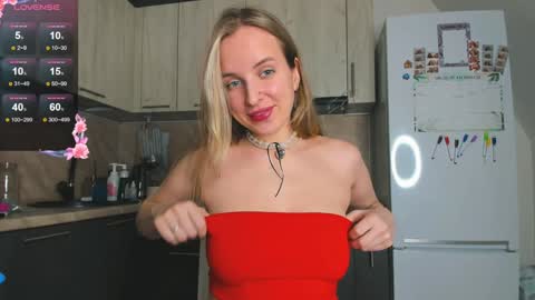 Violet online show from January 25, 2:03 pm