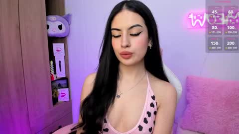 Violeta  online show from December 3, 4:50 pm