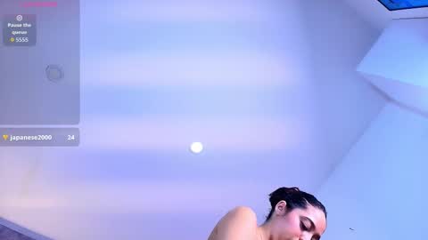 violet_giraldo online show from November 21, 2:05 pm