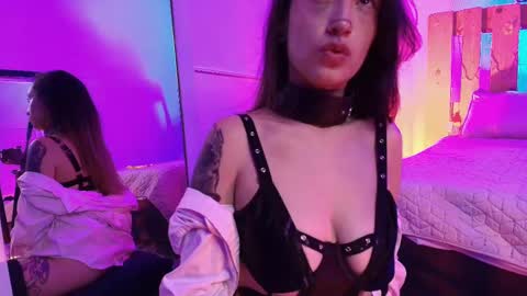 Violet Jones online show from October 6, 2:36 pm