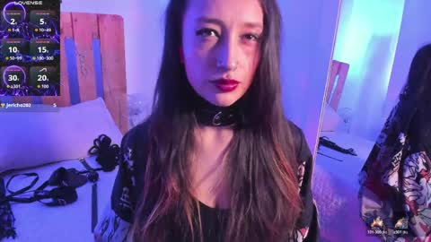 Violet Jones online show from May 15, 3:08 pm