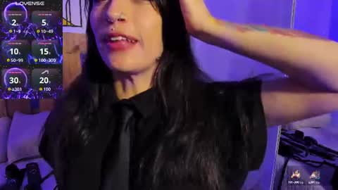 Violet Jones online show from June 13, 4:27 pm