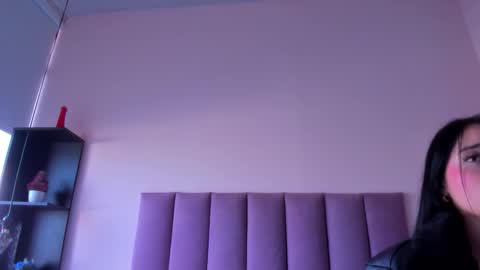 violet online show from December 15, 12:53 pm