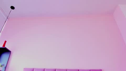 Snapshot of violet_myerrs chatting on February 21, 2:40 pm violet online show from February 21, 2:40 pm