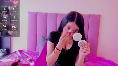 Snapshot of violet_myerrs chatting on March 3, 1:06 pm violet online show from March 3, 1:06 pm