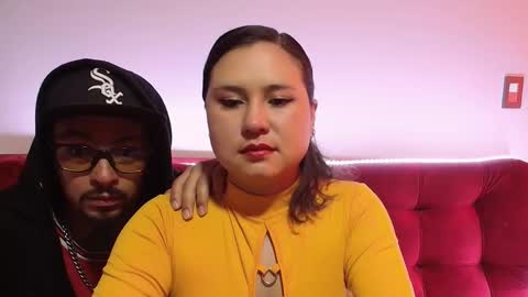 violet and demon online show from December 15, 11:58 am