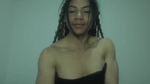 Snapshot of violet_smmithh chatting on December 11, 3:56 am Violet online show from December 11, 3:56 am