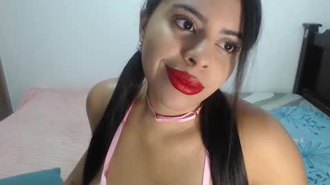 Snapshot of violeta_53 chatting on February 5, 12:06 pm Violeta online show from February 5, 12:06 pm