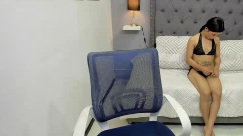 VIOLETA AND MAXX online show from December 19, 12:50 am