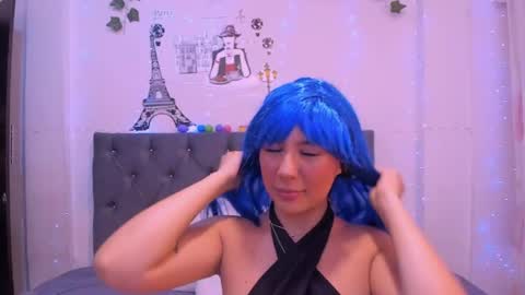 Snapshot of violeta_blaze1 chatting on April 7, 12:27 pm Violeta online show from April 7, 12:27 pm