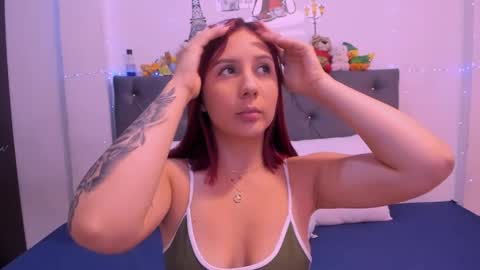 Snapshot of violeta_blaze1 chatting on April 12, 5:34 am Violeta online show from April 12, 5:34 am