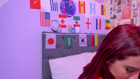 Snapshot of violeta_blaze1 chatting on June 18, 9:58 am Violeta online show from June 18, 9:58 am