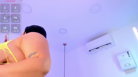 Snapshot of violeta_candyy chatting on April 22, 3:31 am Violeta Candy online show from April 22, 3:31 am