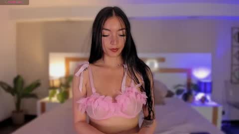 Violeta  online show from June 24, 11:53 am