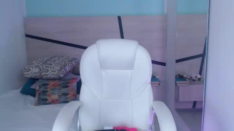 Violeta leon online show from January 11, 6:56 am