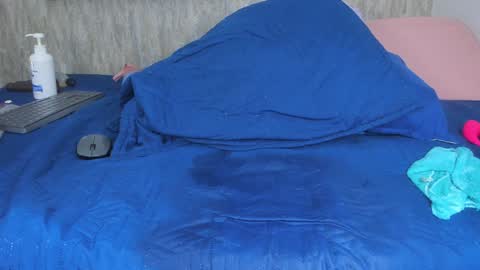 violeta london online show from February 8, 9:13 am