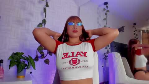 violeta  online show from April 3, 1:31 pm