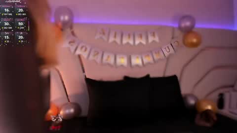 Snapshot of violeta_marquez chatting on May 30, 12:02 pm violeta_marquez online show from May 30, 12:02 pm