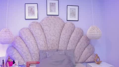 violeta_medina online show from December 17, 1:00 am
