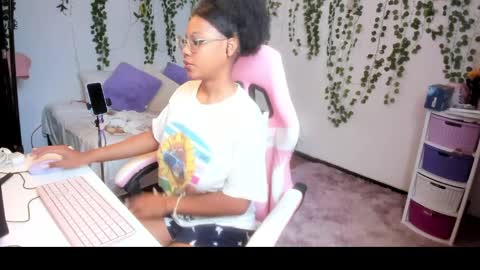 Violeta online show from March 31, 6:19 pm