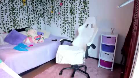 Violeta online show from December 2, 5:37 pm